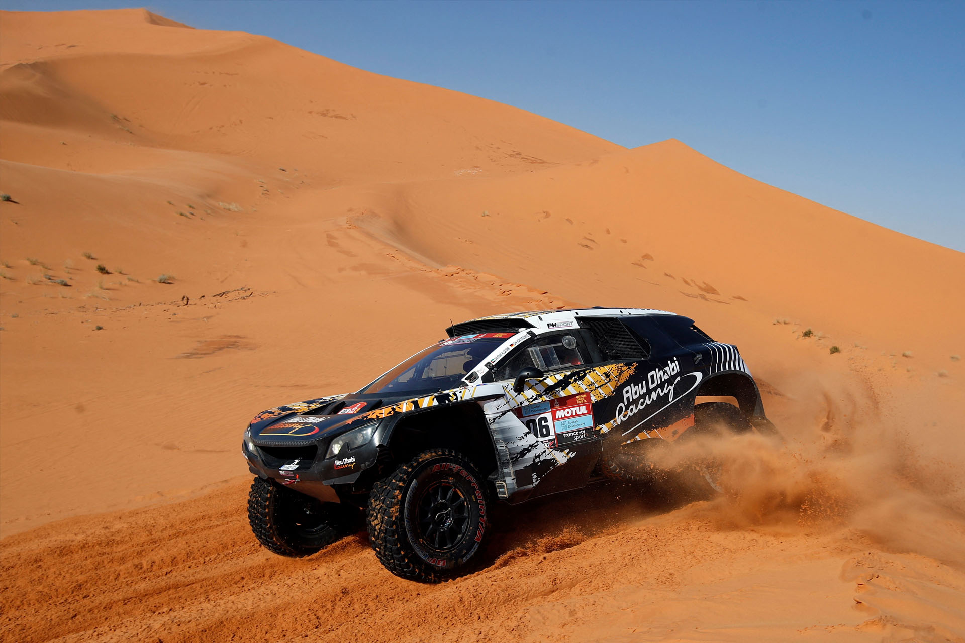Francia plantea cancelar el Rally Dakar tras la explosión de un vehículo en un posible «atentado terrorista»