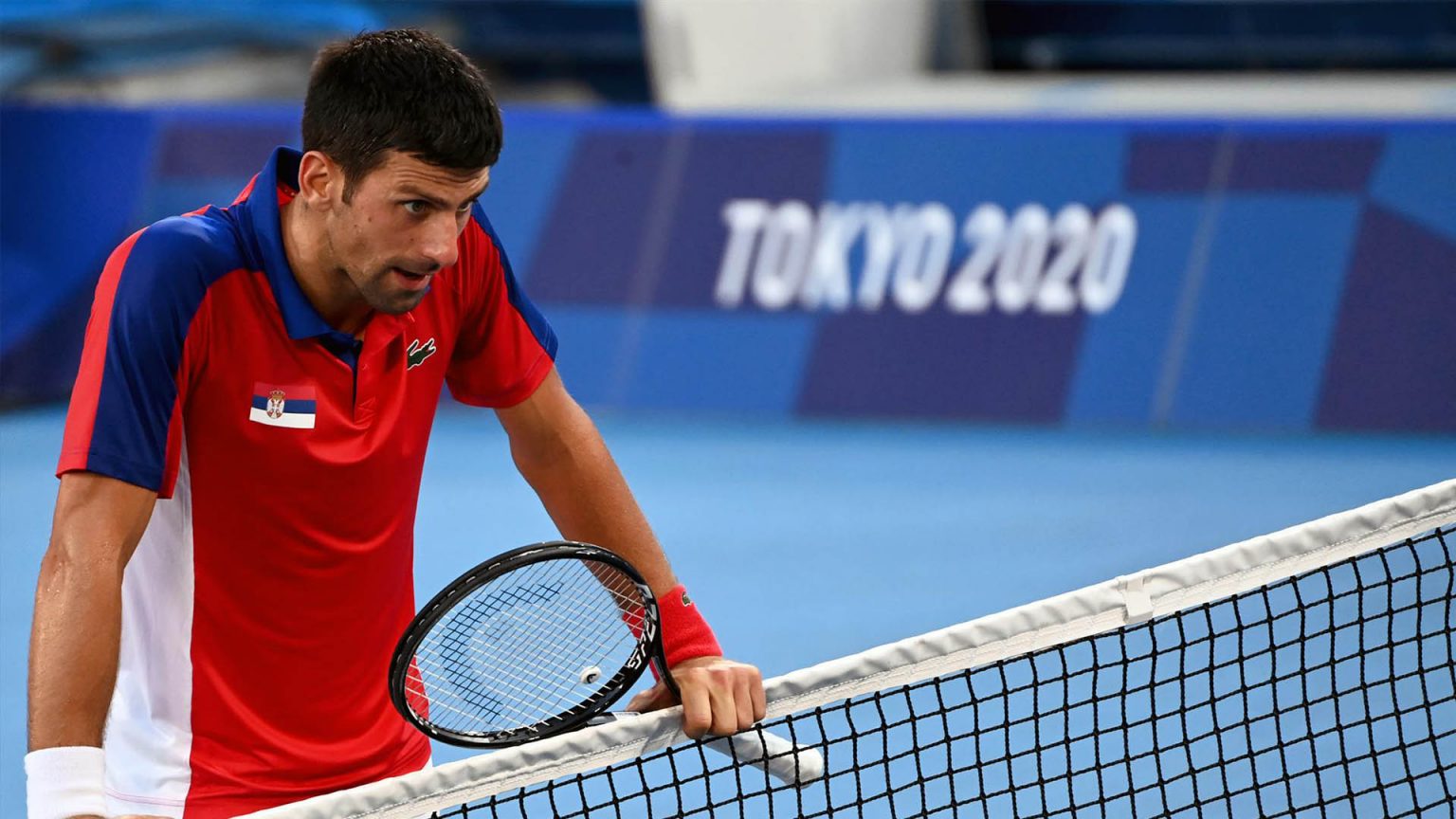 Australia posterga la expulsión de Novak Djokovic y analizará el lunes su veto de entrada