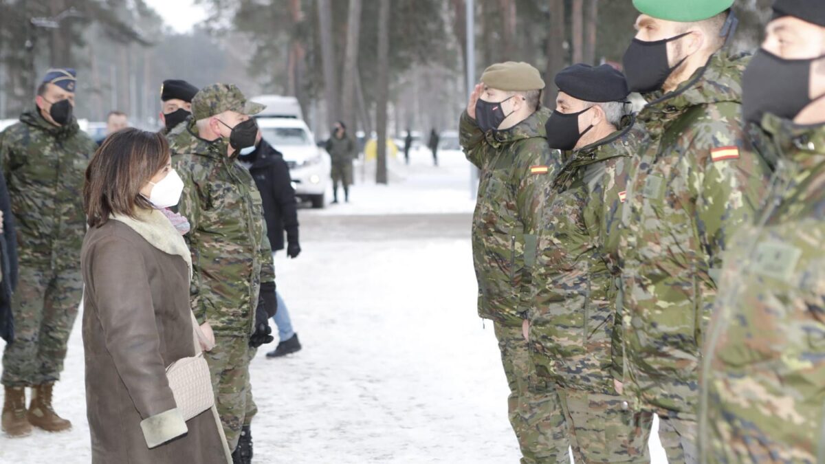 Asfaspro denuncia la «explotación laboral» de los militares y dice que Robles «saca pecho» a costa de su sacrificio