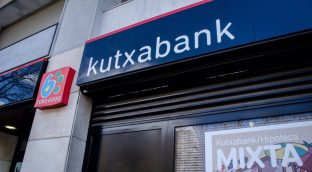 Primeras sentencias contra los bancos por cobrar dos euros al ingresar en ventanilla