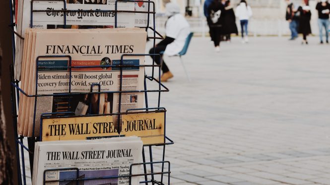 Los diarios relajan sus muros de pago para subir su audiencia en el nuevo medidor digital