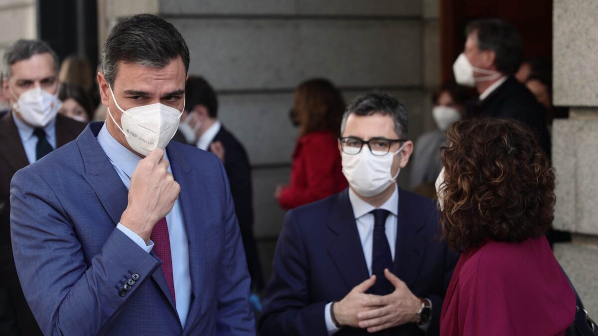 El Gobierno coló la paga extra de los pensionistas en el decreto de las mascarillas para forzar su aprobación