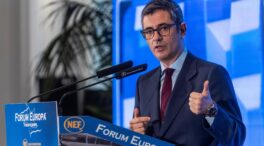El Gobierno, pese a ser excluido de la llamada con Biden: "España está en el centro de toma de decisiones"
