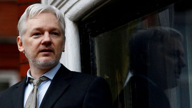 Sobran los motivos para liberar a Assange