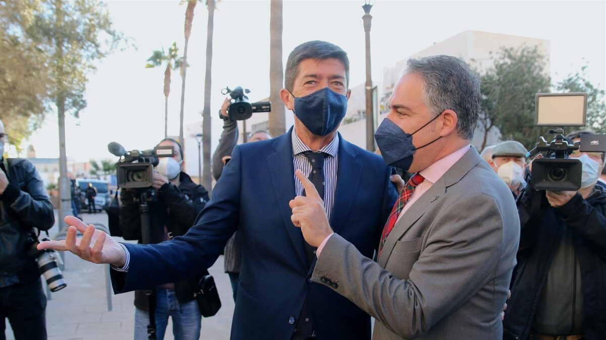 Trasladan al hospital a Juan Marín tras sufrir un mareo en una reunión del Gobierno andaluz