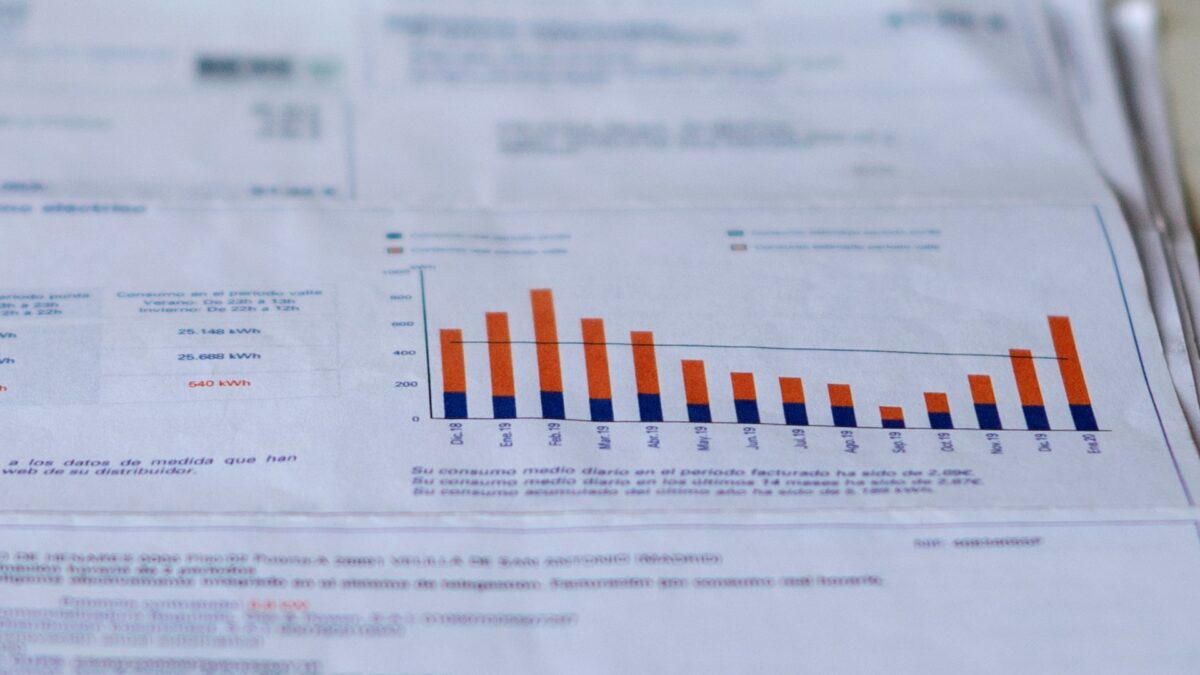 El precio de la luz seguirá subiendo este miércoles y superará los 180 euros/MWh