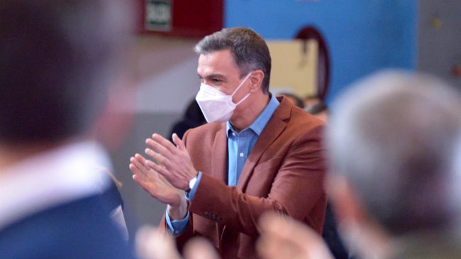 Sánchez reclama al PP que «por una vez» abandone la oposición «destructiva» y «vote sí» a la reforma laboral