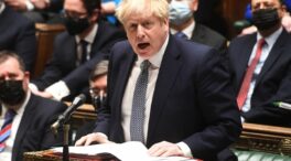 Boris Johnson, contra las cuerdas: Downing Street acogió dos fiestas durante el luto nacional por el marido de la reina