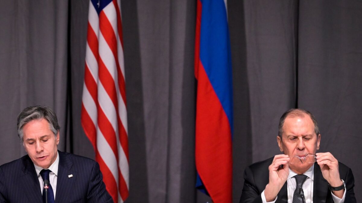 Las delegaciones de EE.UU. y Rusia abordan la cuestión ucraniana sin esperar «avances relevantes»