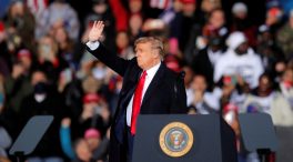 Trump tacha a Twitter de «vergüenza para la democracia» y pide al Gobierno que no la permita operar