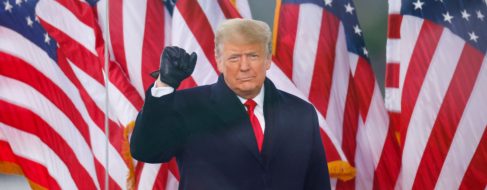 Trump se reafirma en sus acusaciones de fraude y culpa a Biden de romper el país