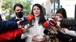 Diputados de Vox se niegan a mostrar el pasaporte covid a la entrada de FITUR
