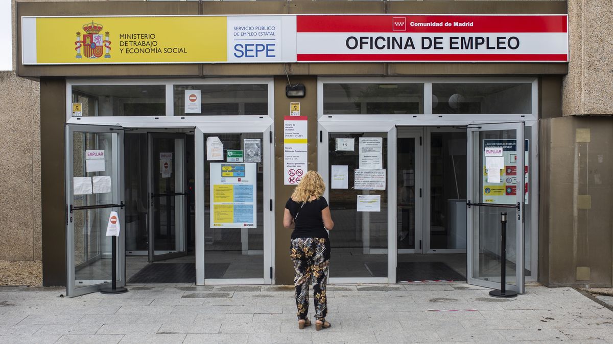 La contratación temporal subió un 19% en 2021 y la indefinida, un 37%