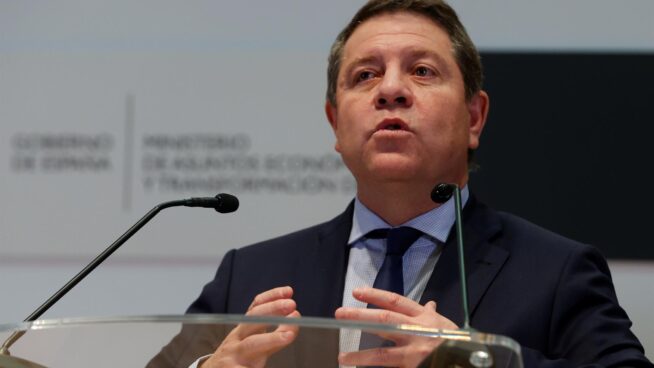 Malestar en el partido de Sánchez por unas declaraciones de Page: "Si seguimos con las mismas compañías el PSOE sufrirá un castigo"
