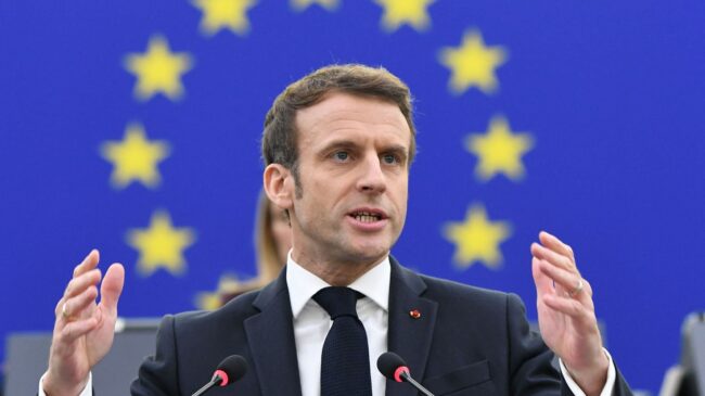 Macron quiere "una desescalada rápida" mediante advertencias "firmes y creíbles" a Rusia