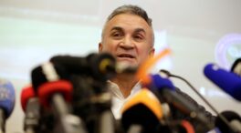 El padre de Djokovic califica su deportación de "atentado fallido con 50 balazos en el pecho"