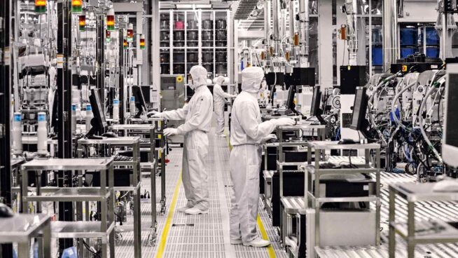Las exportaciones de Taiwán a China baten récord ante la demanda de chips