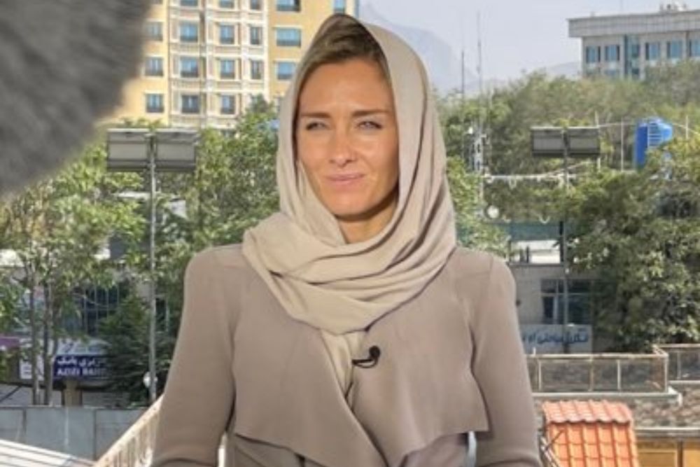 Una periodista neozelandesa, acogida por los talibanes tras no poder volver a su país por la covid