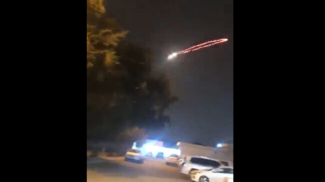 (VÍDEO) Al menos dos heridos en un ataque con cohetes cerca de la embajada de Estados Unidos en Irak