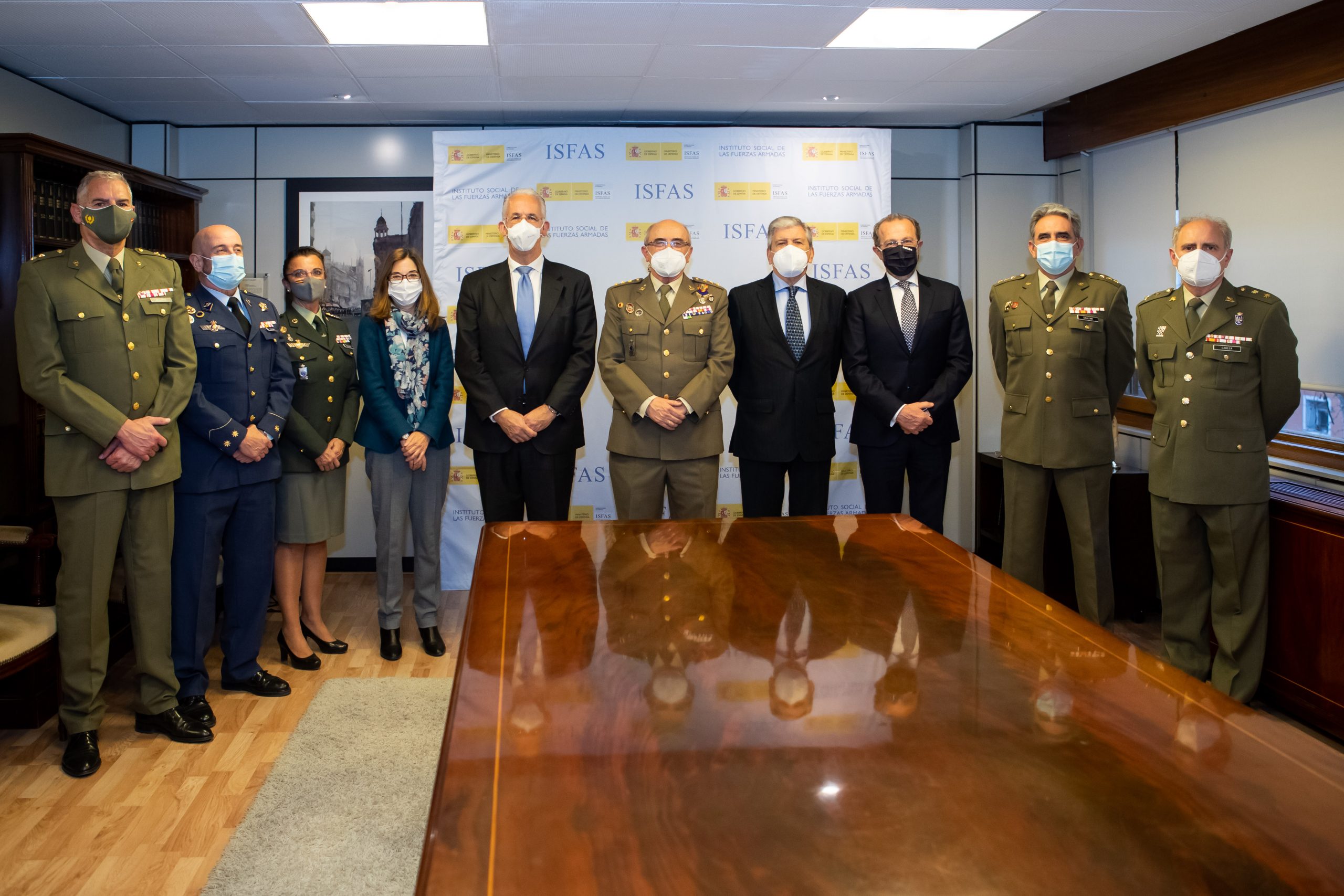 Defensa rebaja la cobertura sanitaria a los 600.000 mutualistas de las Fuerzas Armadas