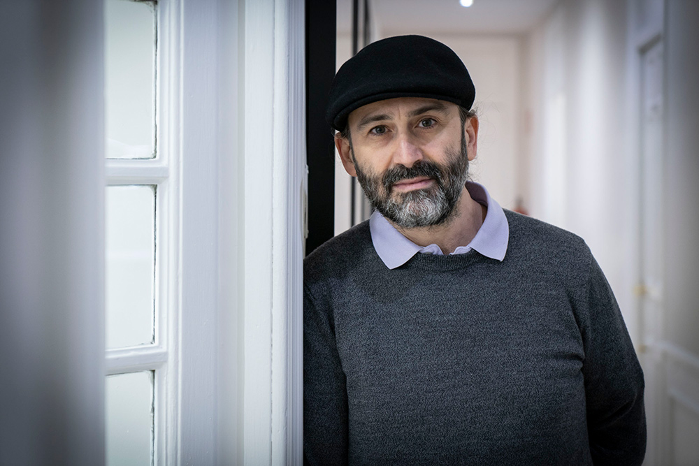 Javier Limón: «Ningún artista flamenco llega al Carnegie Hall sin reventarse a estudiar»