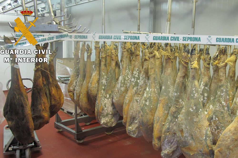 Intervenidos 1.800 jamones en una operación contra el fraude alimentario