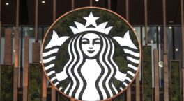 Starbucks retira el mandato de obligar a todos sus trabajadores estadounidenses a vacunarse contra el Covid