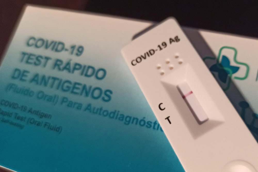 El Gobierno fija en 2,94 euros el precio máximo de los test de antígenos en farmacias