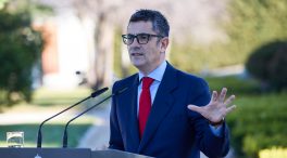 Bolaños: "El Madrid más avanzado y culto lo representa más Almudena Grandes que esa pareja tan arcaica de PP y Vox"