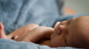 El corazón de las personas que nacieron con bajo peso podría ser distinto del de los demás