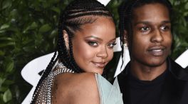 Rihanna, embarazada de su primer hijo