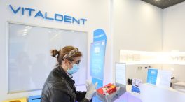 La Fiscalía pide cuatro años para el ex administrador de Vitaldent por falsificar títulos de postgrados