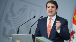 Sánchez cae en la trampa de Mañueco e intensificará su presencia en la campaña de Castilla y León