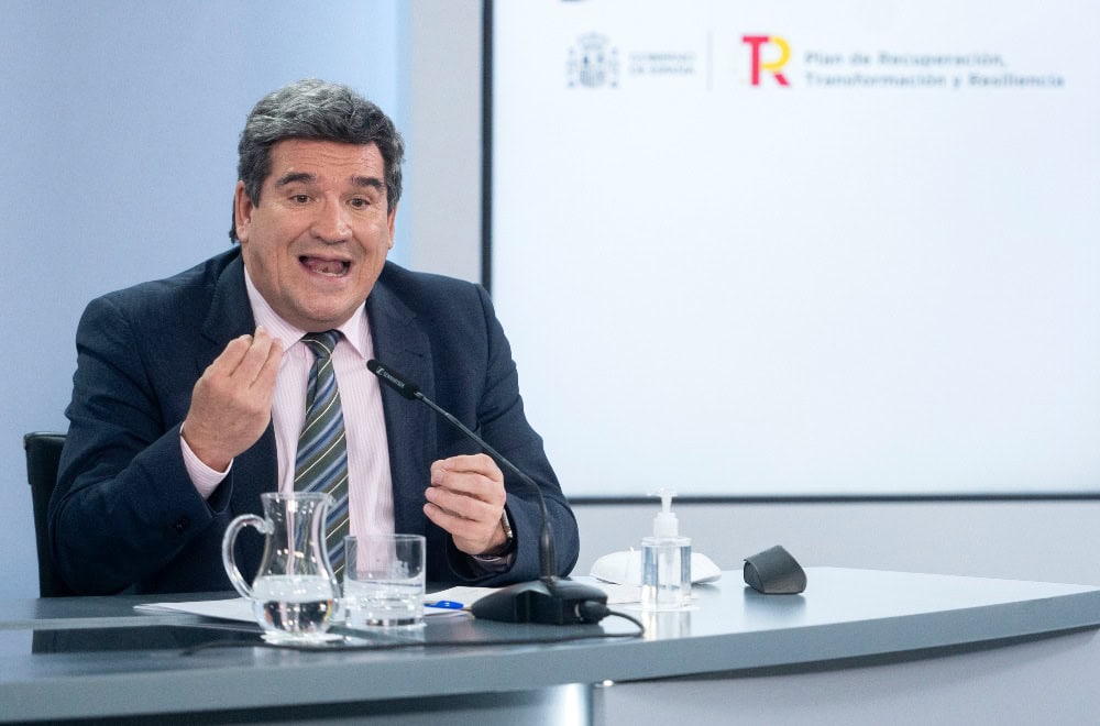El bluf Escrivá: decepciona al equipo económico del Gobierno tras dos años