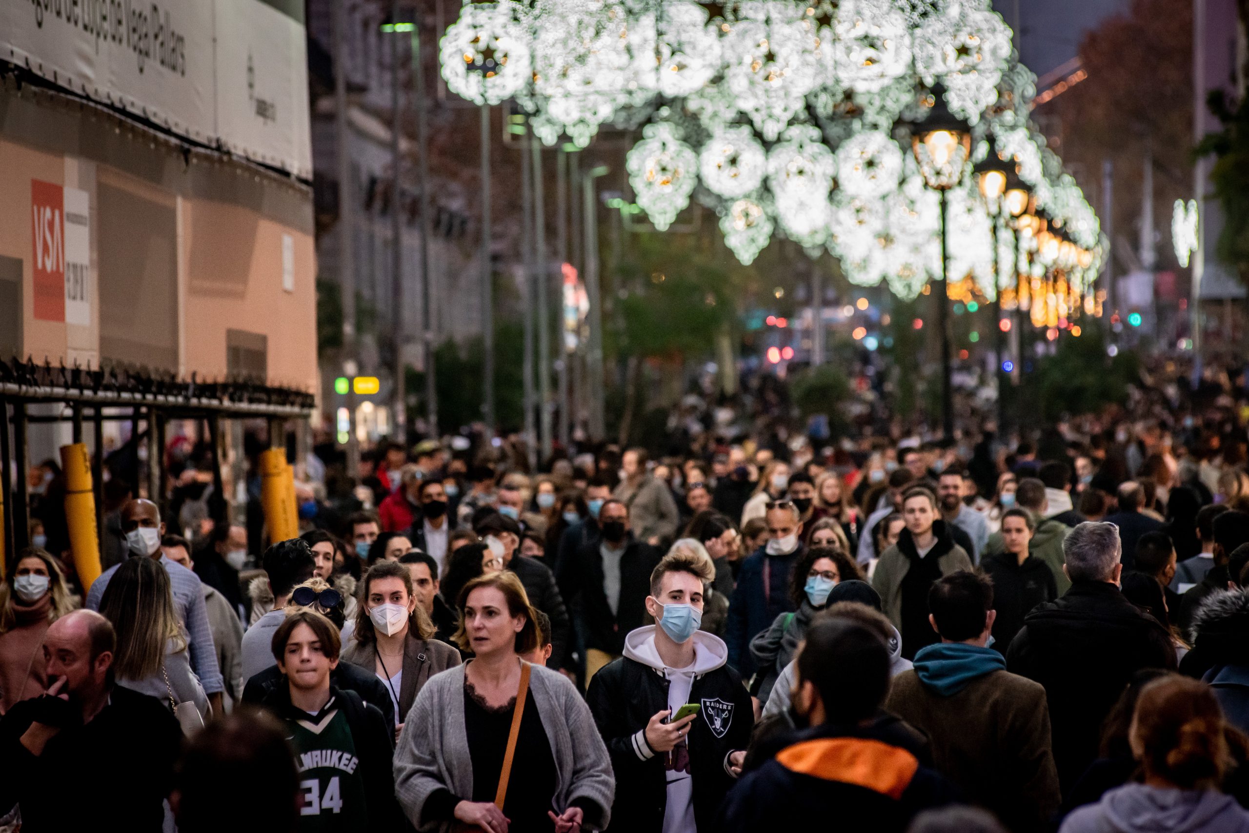 El año comienza con una incidencia de 2.295 puntos y las UCIs al 21,8%