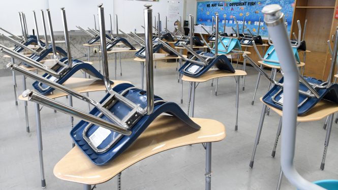 Los alumnos solo harán cuarentena a partir de los cinco contagios por aula