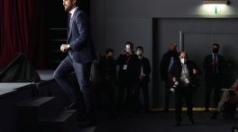 Casado traslada su respaldo al Gobierno en Ucrania pero le pide que informe al Congreso