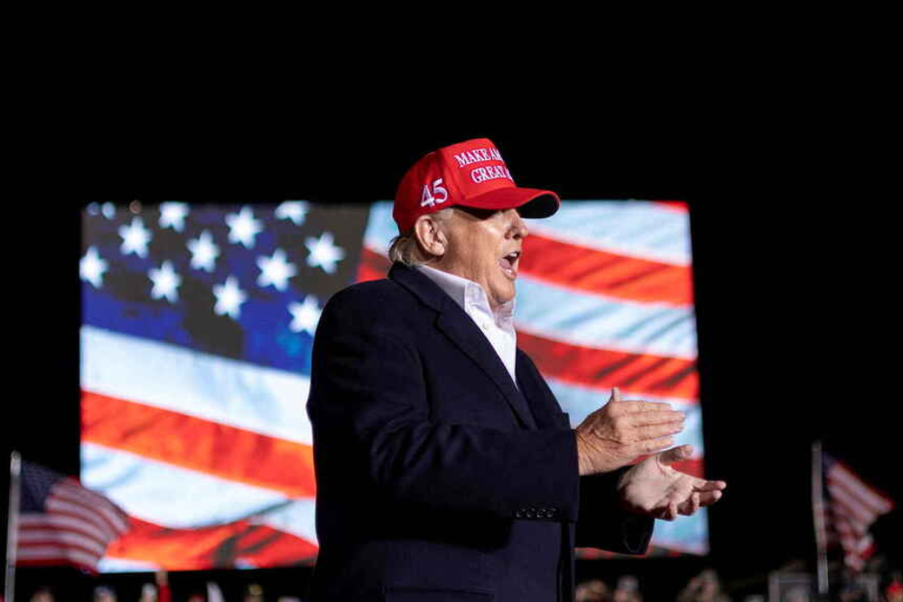Trump promete «recuperar la Casa Blanca» sin desvelar si será candidato en 2024