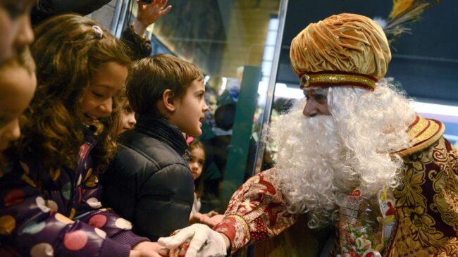Las cabalgatas de Reyes vuelven a las calles con mascarilla y menos aforo