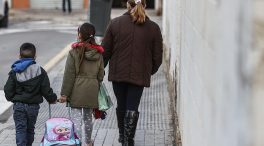 Las familias de los alumnos reclaman un permiso cuando haya aulas confinadas
