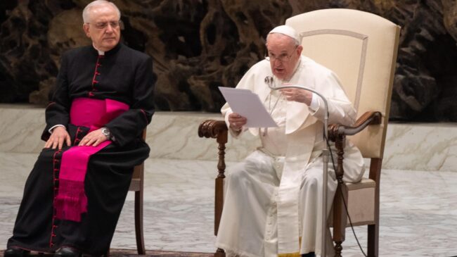 El papa Francisco pide que no haya penas en la cárcel sin "una ventana de esperanza"
