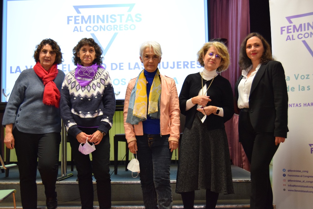 Feministas contra Montero: «La ley trans no es una cuestión de derechos, sino un negocio»