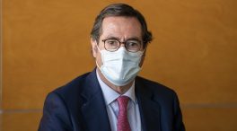 La CEOE considera que el crecimiento «moderado» del PIB retrasará la recuperación hasta 2023