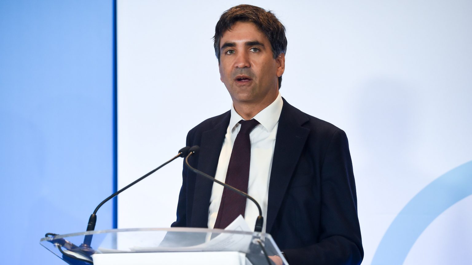 Ciudadanos y PP llevan a la Comisión Europea el veto del Gobierno a ‘THE OBJECTIVE’ y otros medios críticos