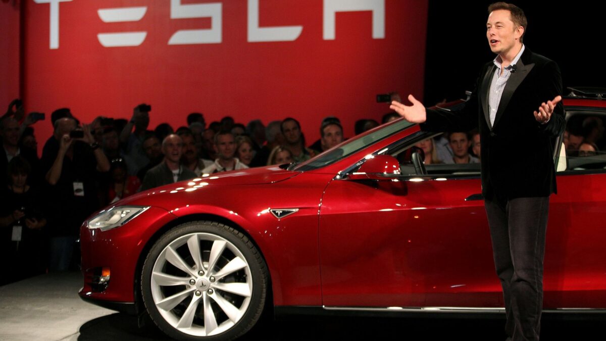 Tesla entregó un 87% más de vehículos en 2021 que el año anterior