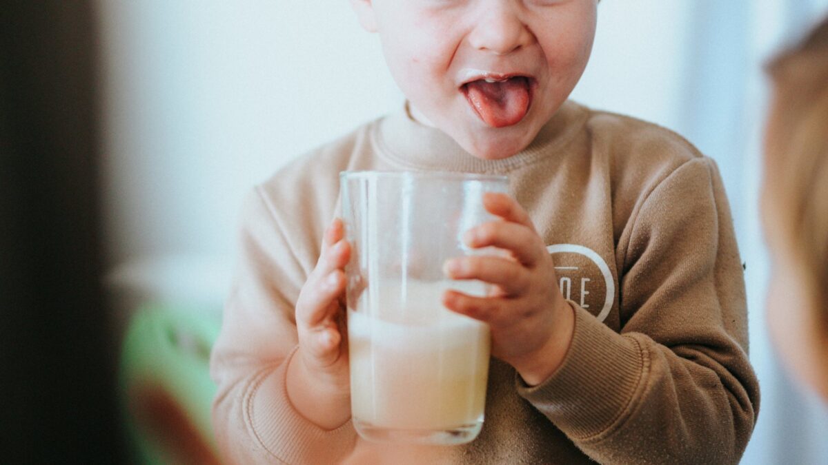 ¿Por qué la leche calma el picante?