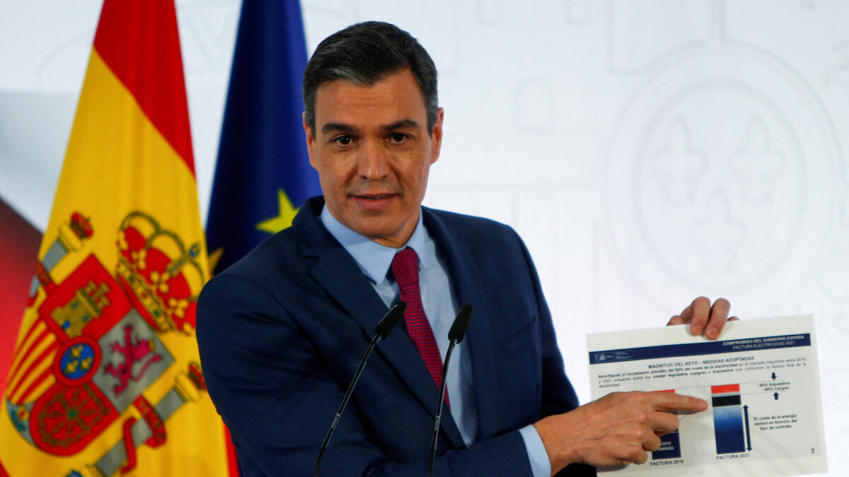 Sánchez viajará a Emiratos en febrero en pleno debate sobre la vuelta del rey emérito