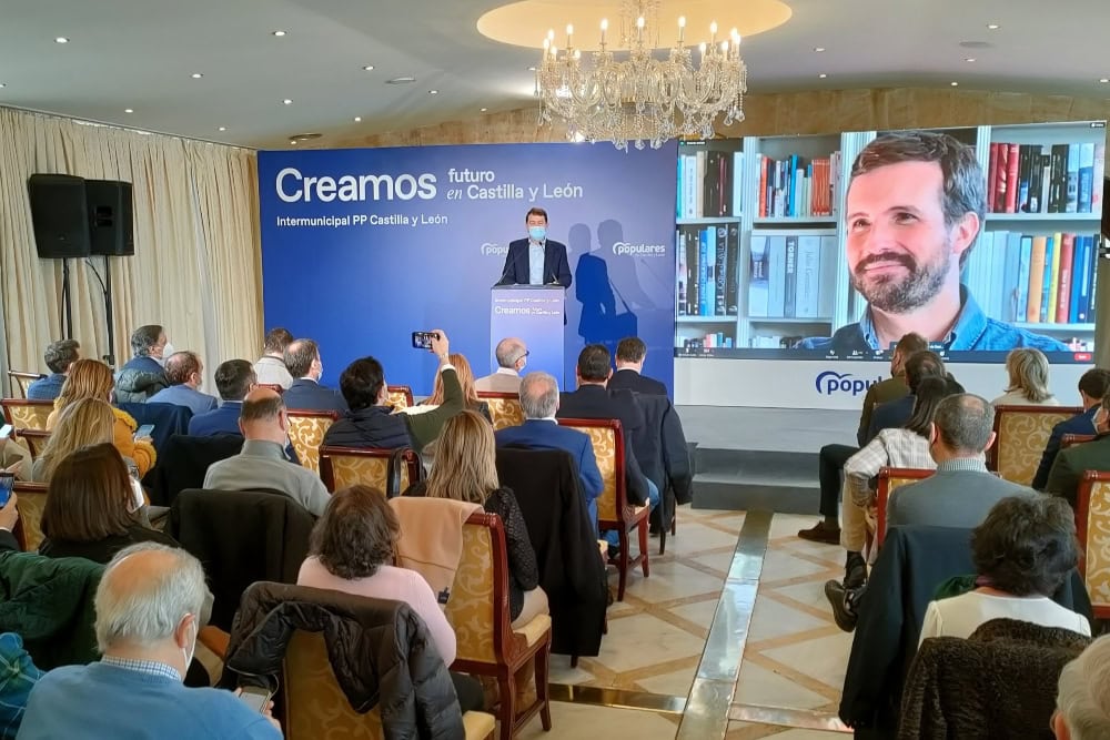 La polémica de las macrogranjas marca el arranque de la precampaña en Castilla y León