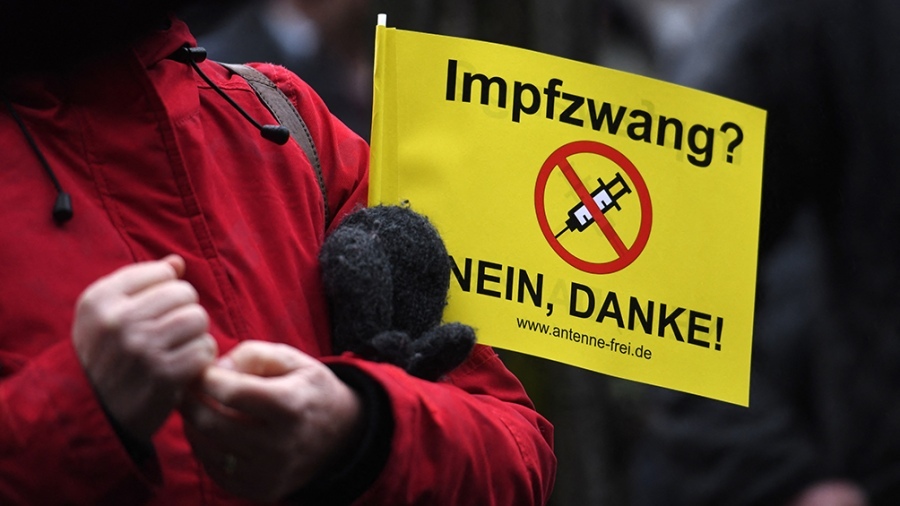 (VÍDEO) Los ciudadanos alemanes salen a la calle para protestar contra la vacunación obligatoria