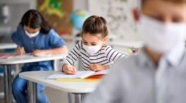 La vuelta al cole, marcada por ómicron: presencialidad, cuarentena a partir de 4 casos y temor por bajas del profesorado